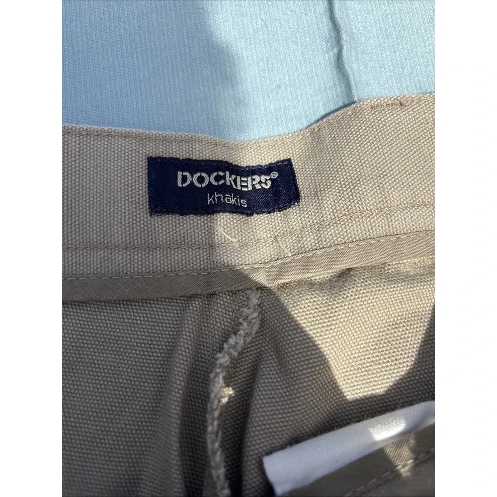 Dockers Khakis Mens 36x30 Tan Pleated Cotton Canvas Straight Leg Pants WPL 423